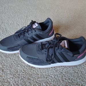 Adidas Retrorun Sneaker